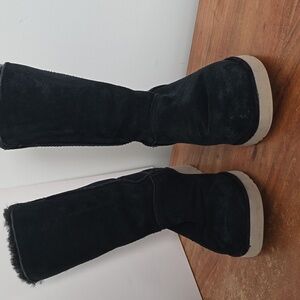 Koolaburra By UGG Black Suede Winter Boots